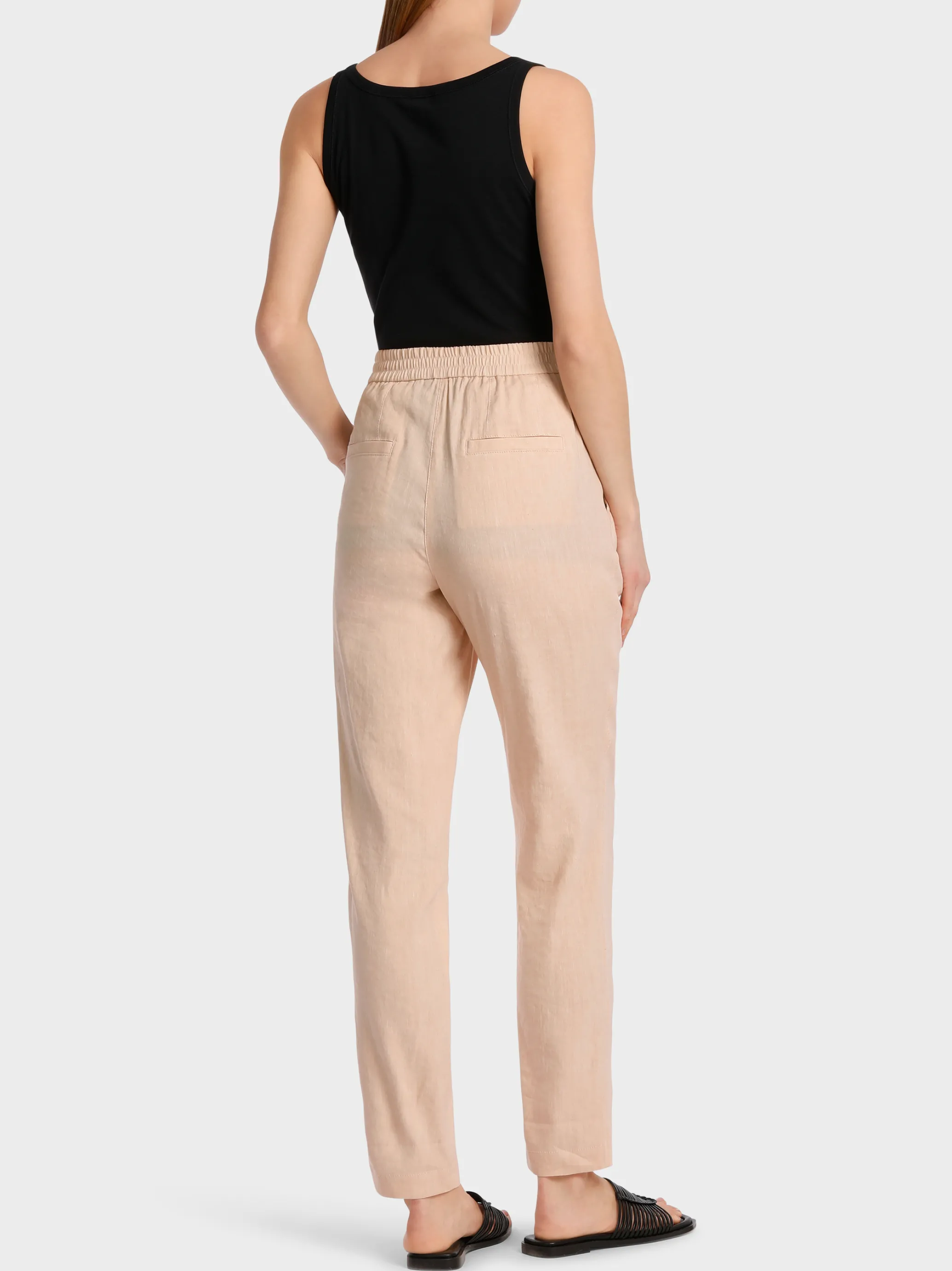 MODELL ROANNE MIT RELAXED FIT-Marc Cain Outlet