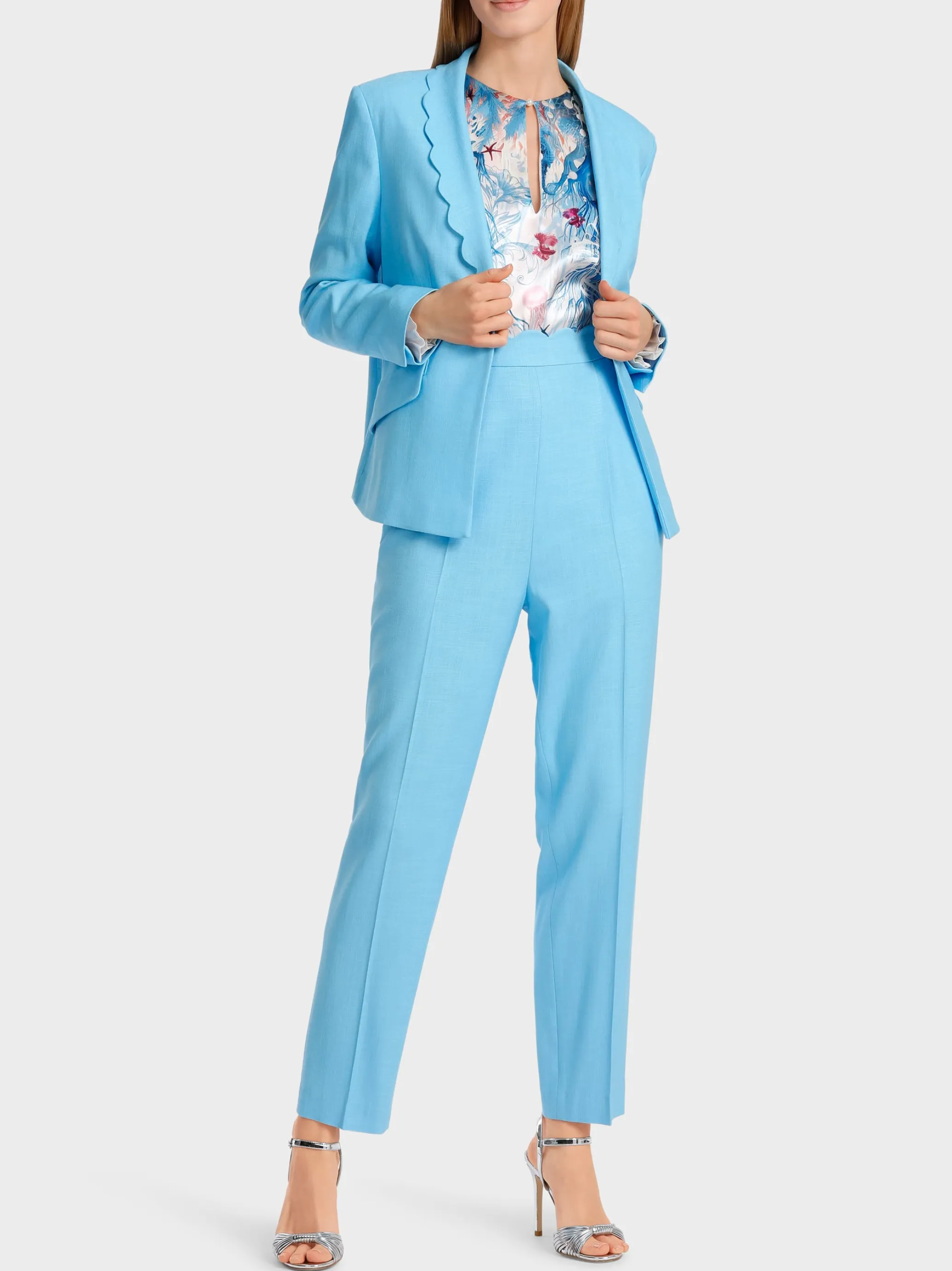 MODELL SANAA MIT GEWELLTEM BUNDABSCHLUSS-Marc Cain Sale