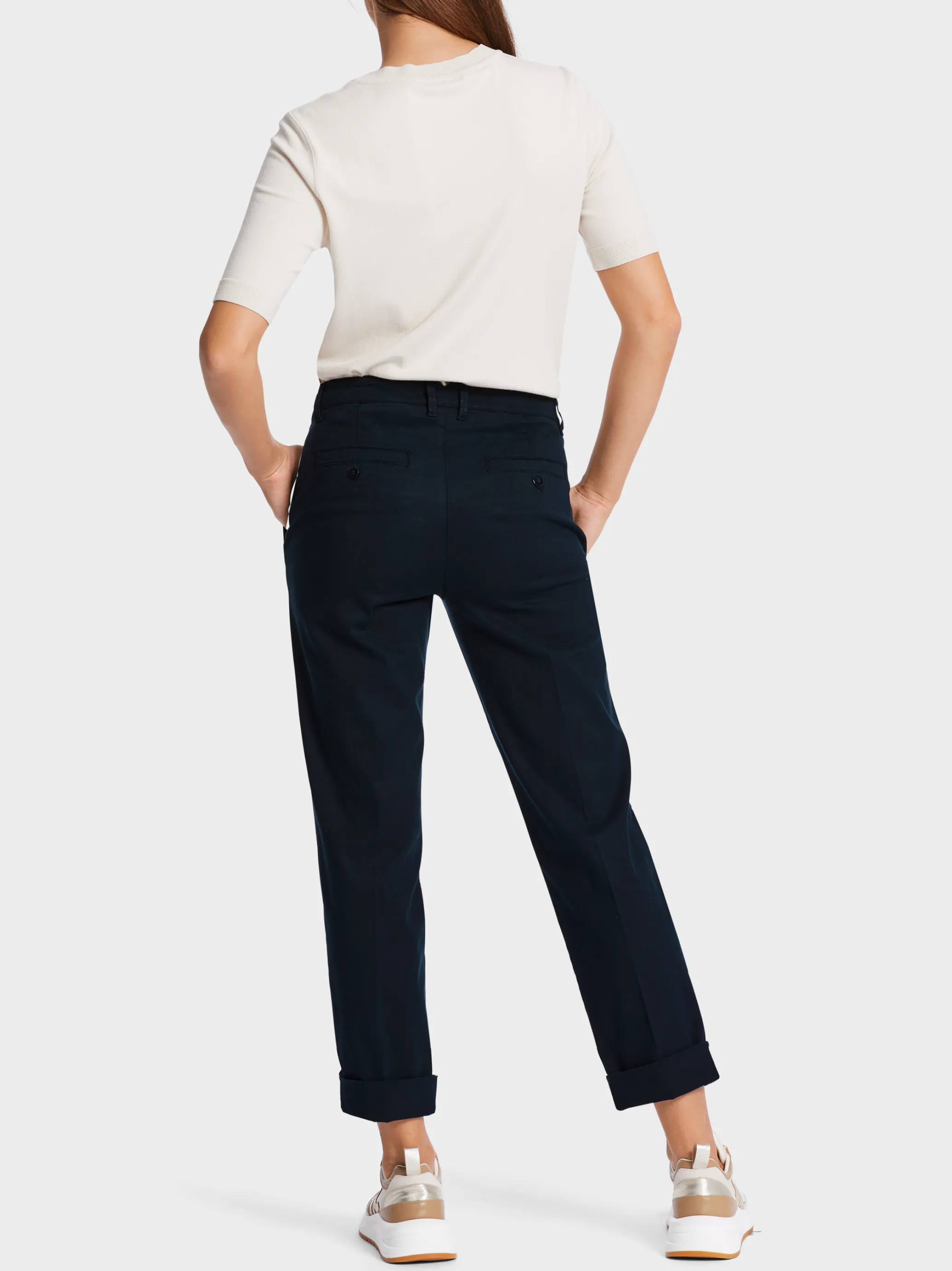 RETHINK TOGETHER – HOSE RISHRA-Marc Cain Sale