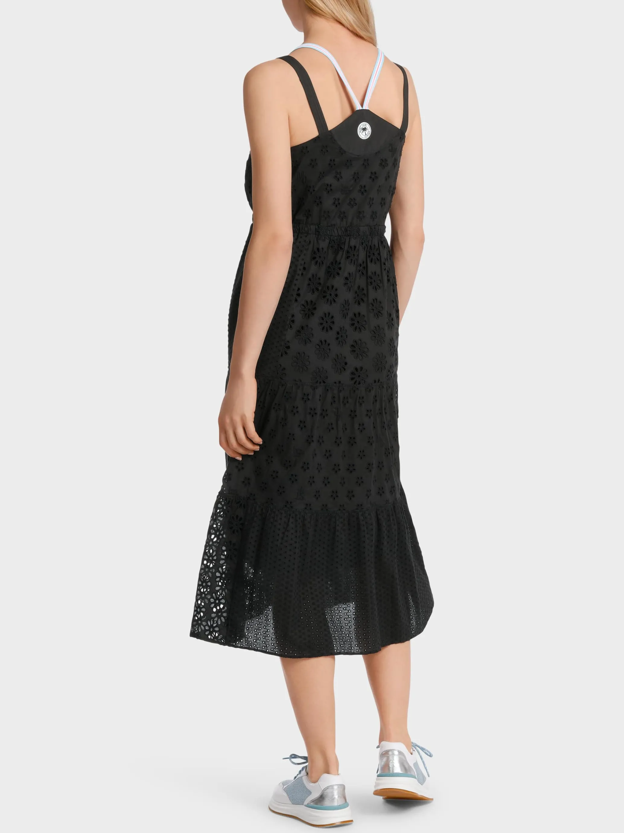 SOMMERKLEID MIT LOCHSTICKEREI-Marc Cain Fashion