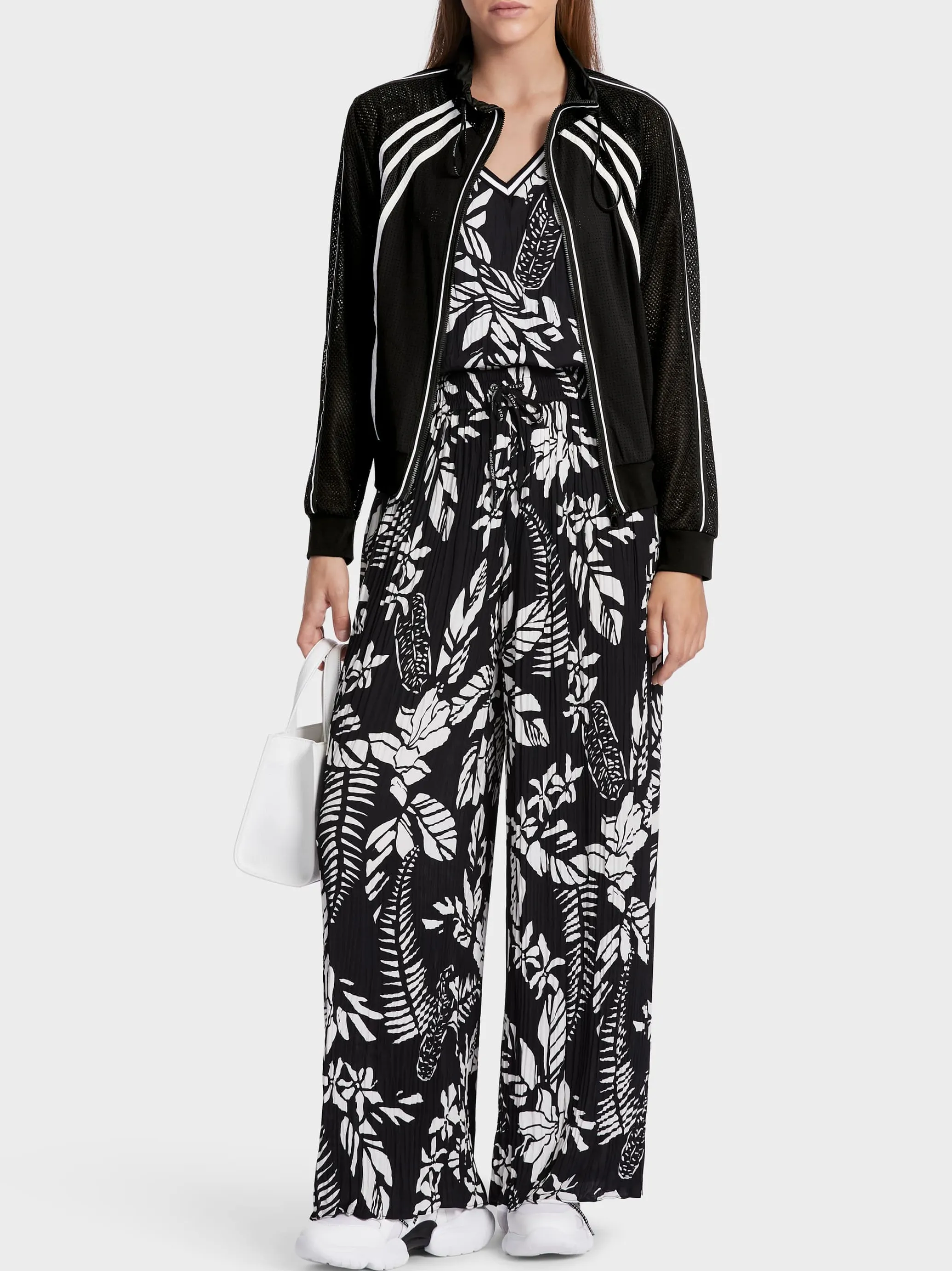 SPORTIVE ZIPPJACKE MIT NETZDETAILS-Marc Cain Sale